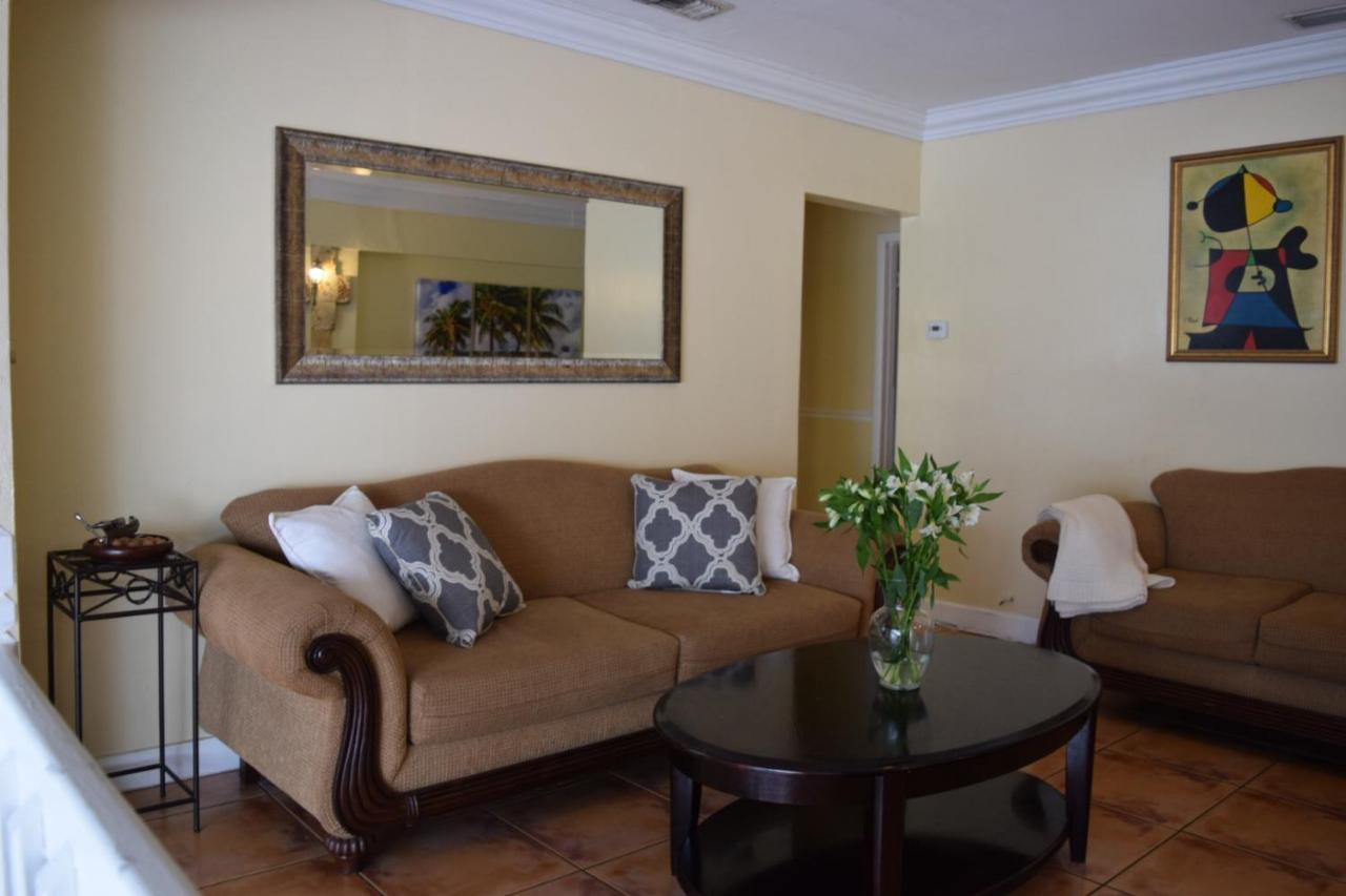 Home In The Heart Of Miami Extérieur photo